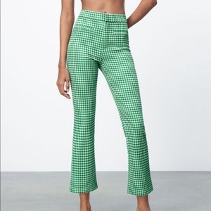 ZARA - XS - Green Gingham Cropped Kickflare Pants